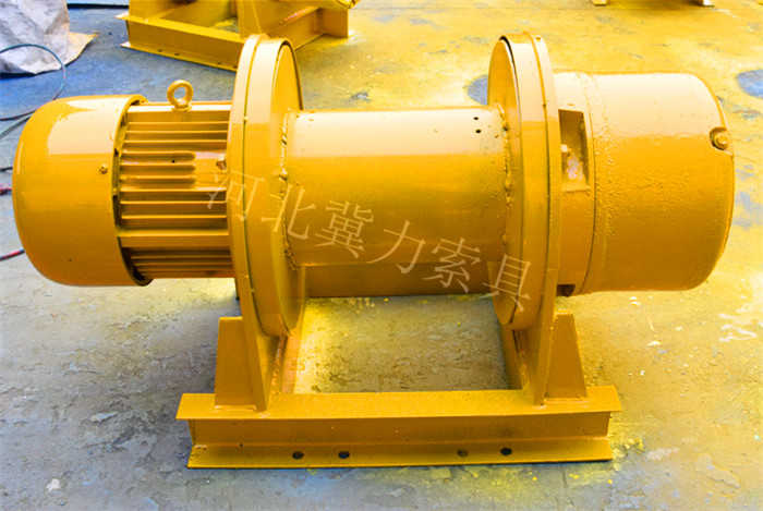 卷揚機
