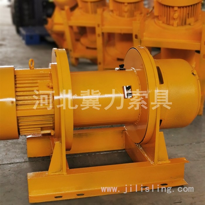 新型一字卷?yè)P(yáng)機(jī)3噸款